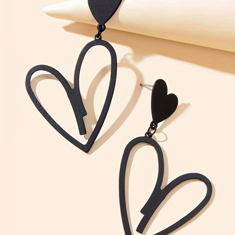 Vintage Gothic Heart Alloy Earrings Stainless Steel Ear Needle
